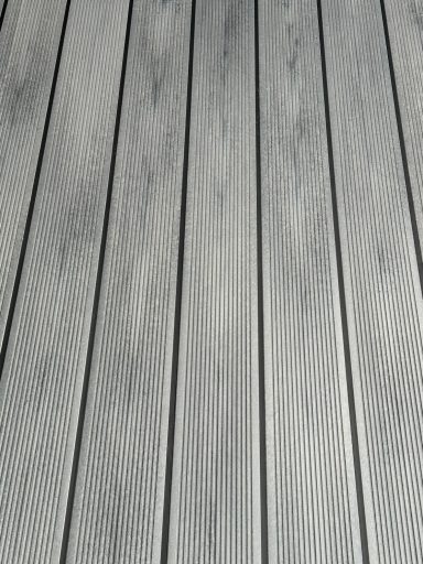 WPC Dielen im Wintergarten mit Fugenschlauch